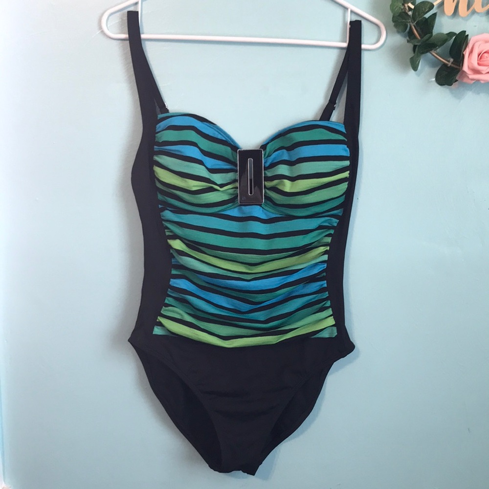 LA BLANCA  One Piece Swimsuit Size 12